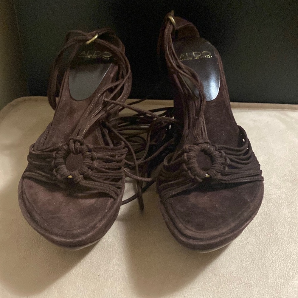 Brand New Vintage Aldo Wedges